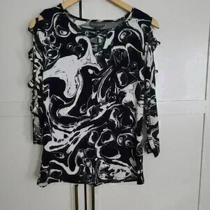 BOLD ELEMENTS | Women's Black/White Swirl Stretchy 3/4 Length  Sleeve Top